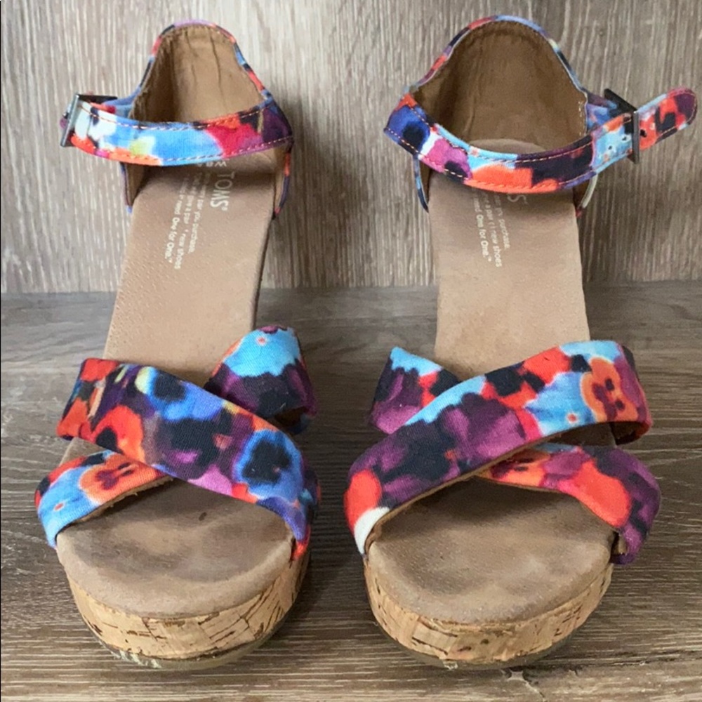 Toms floral wedge sandals